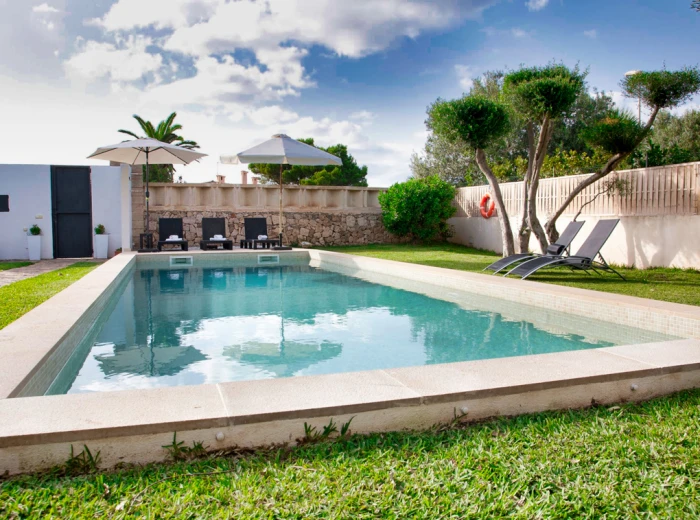 Prachtige villa in fincast stijl bij de zee in Sa Torre-2