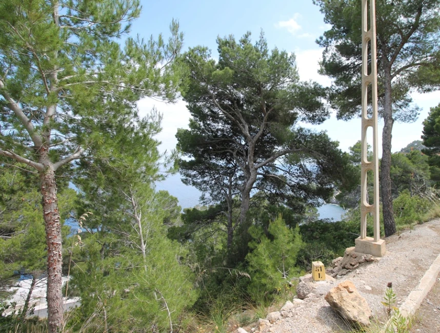 Plot with excellent sea views in Canyamel-5