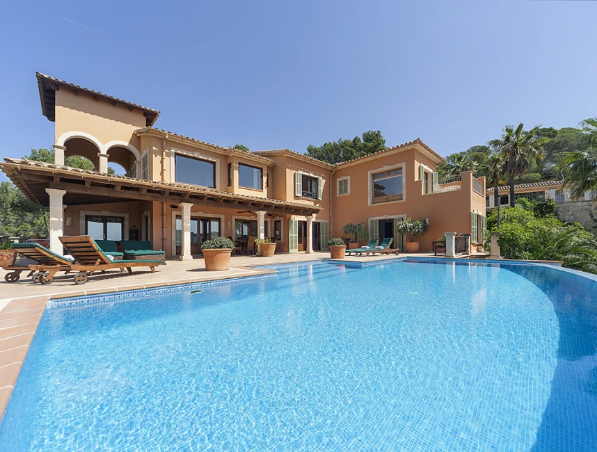 Mediterranean Villa with Sea View-1