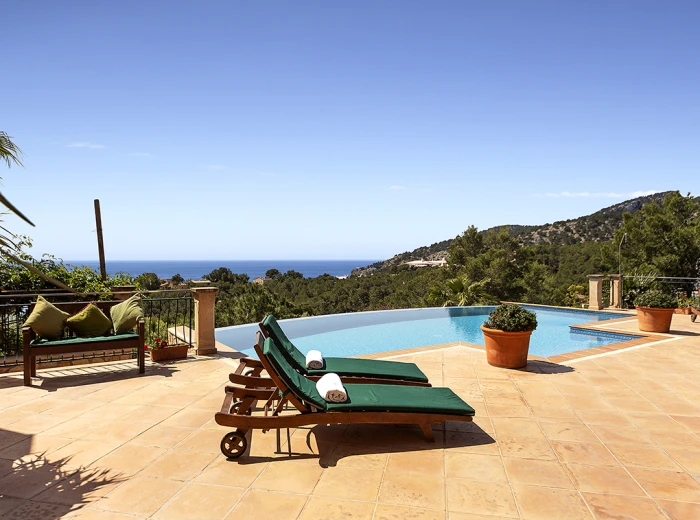 Villa méditerranéenne avec vue sur la mer-16