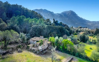 Finca in Vall d'en March – Renovierungsobjekt