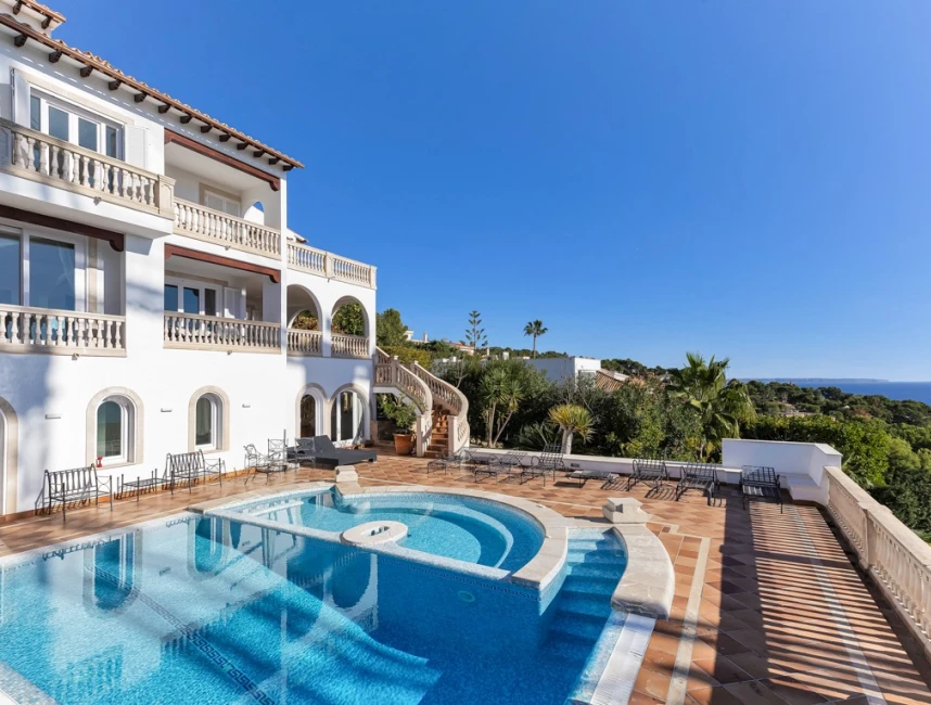 Spacious villa with terrific sea views-1