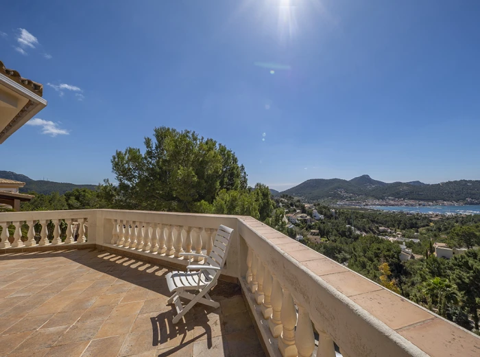 Spacious Villa with pool & panoramic view of Port Andratx-13