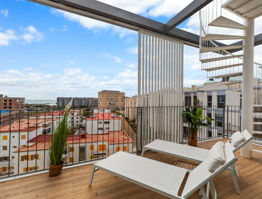 Nieuwbouw penthouse met terrassen met zeezicht, parkeerplaats en gemeenschappelijk zwembad - Nou Llevant-2