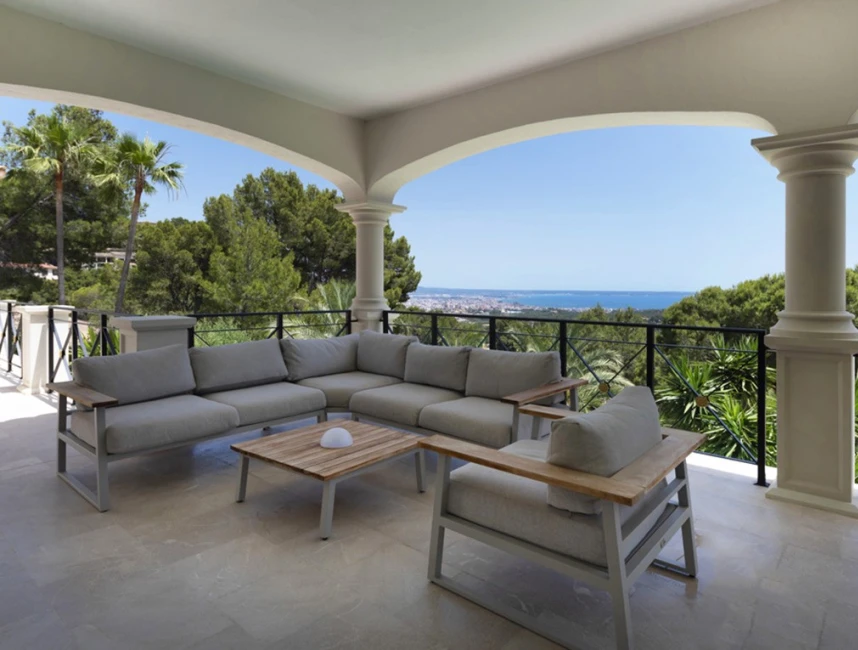 Villa in mediterrane stijl met zeezicht in de heuvels van Son Vida-3