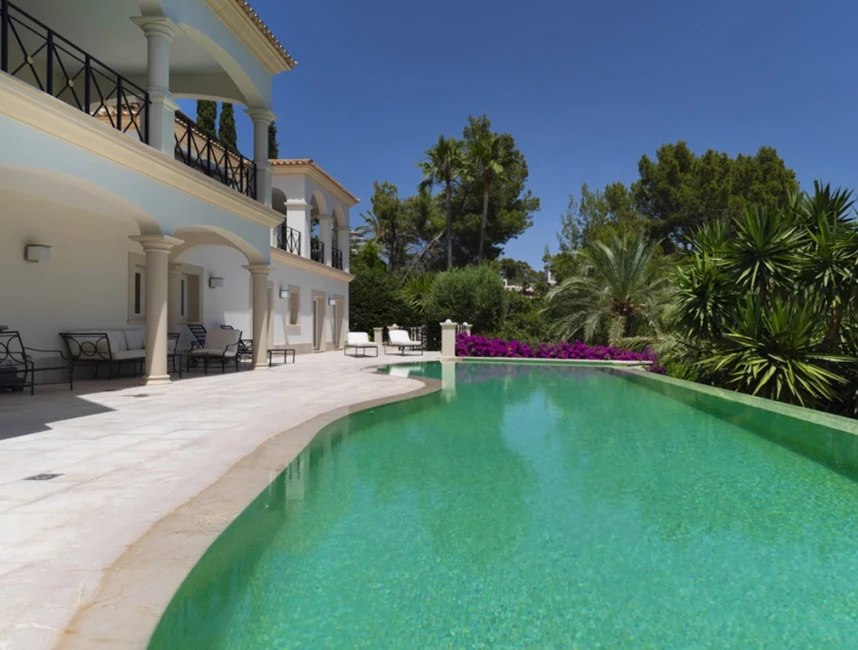 Villa in mediterrane stijl met zeezicht in de heuvels van Son Vida-4
