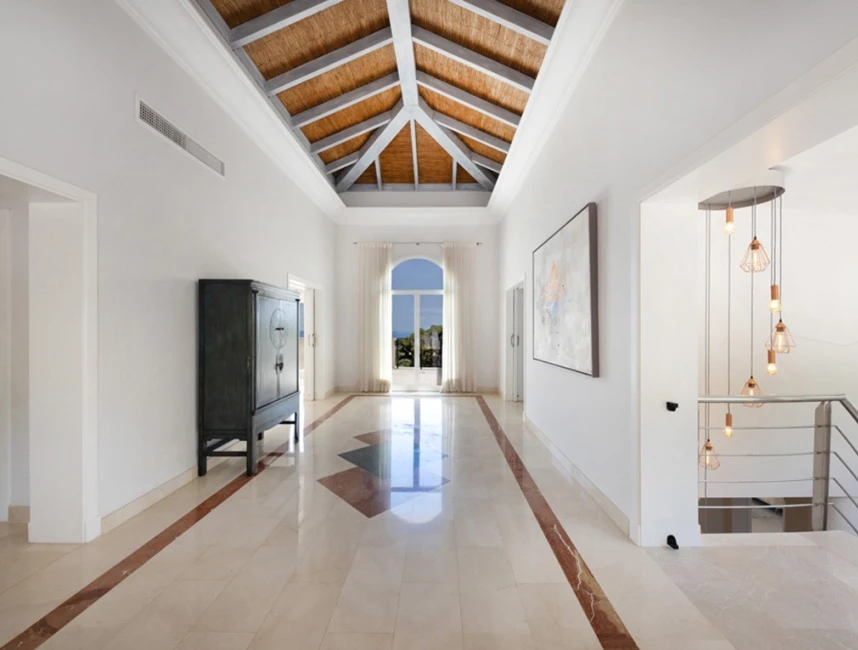 Villa in mediterrane stijl met zeezicht in de heuvels van Son Vida-5