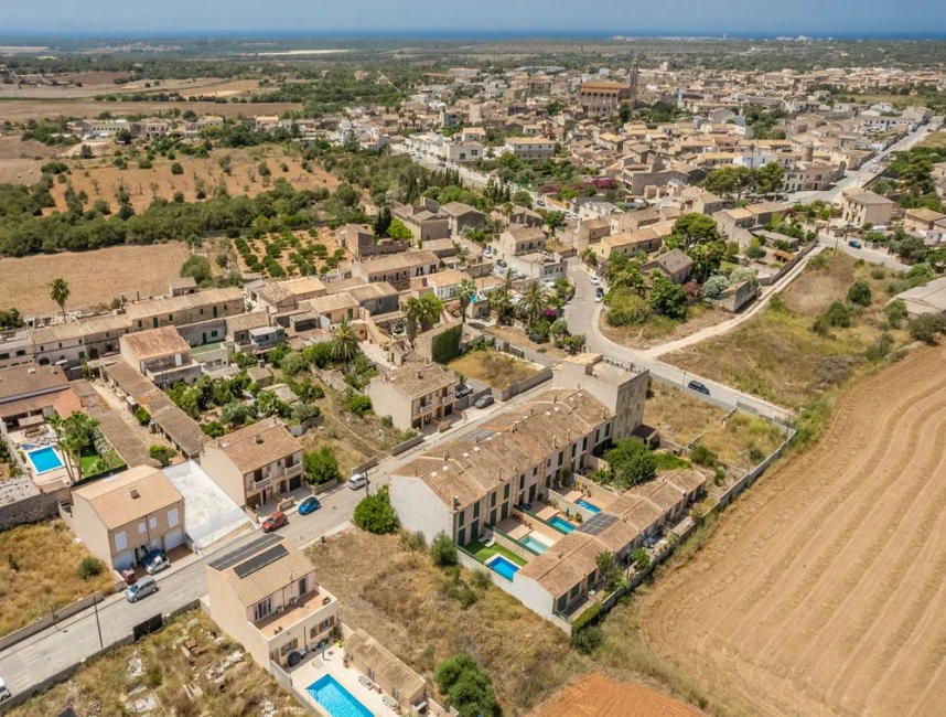 Urban plot with building permission in Ses Salines-3