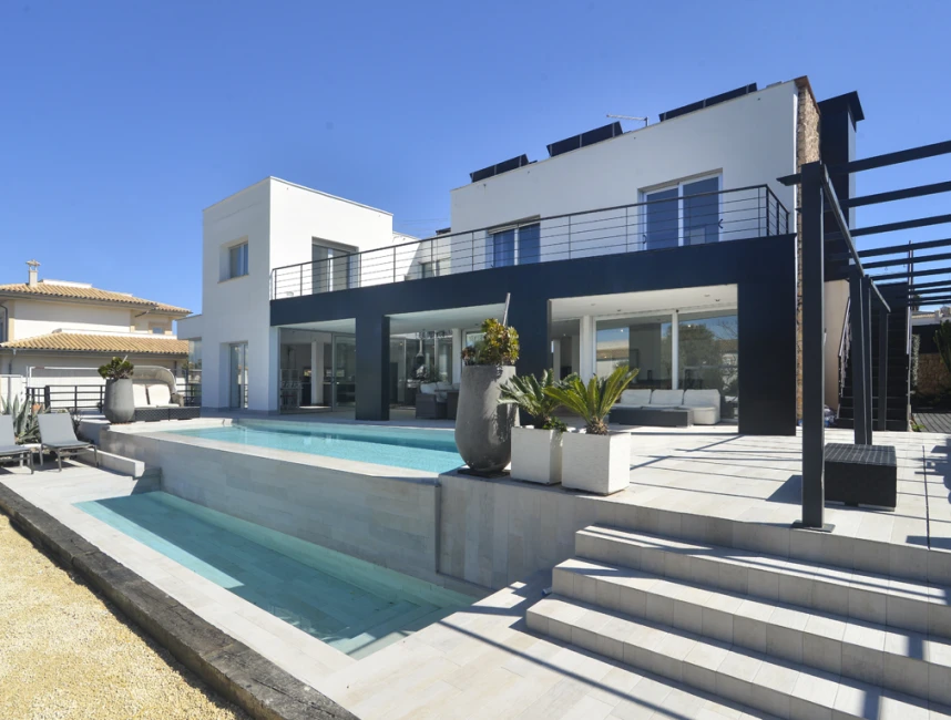 Holiday rental:Modern contemporary villa in Sa Torre-1