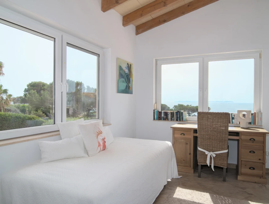 Sea view villa with ETV license in Cala Pi-13