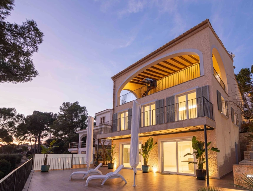 Eccezionale villa di lusso con accesso diretto al mare ad Alcanada-32