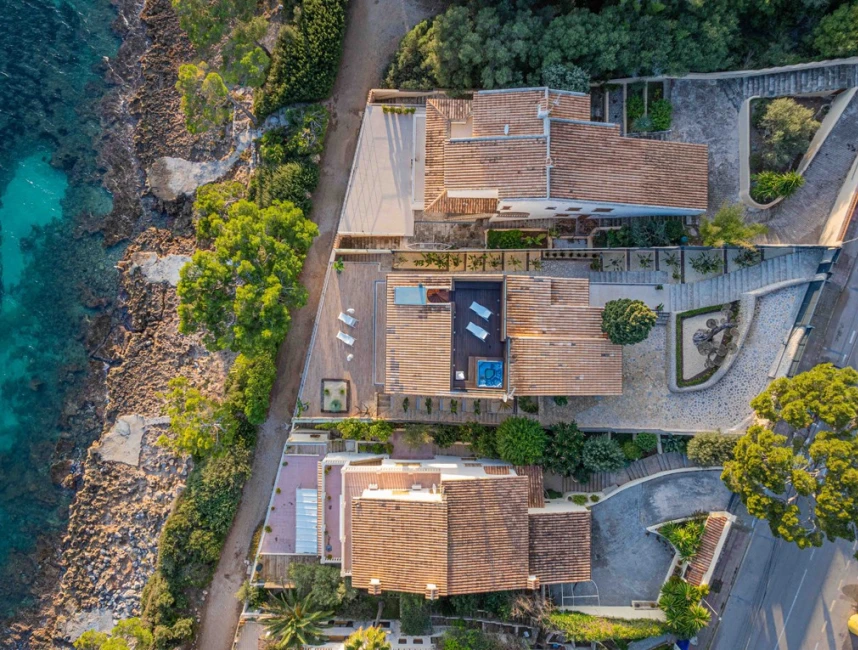 Eccezionale villa di lusso con accesso diretto al mare ad Alcanada-6