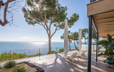 Prachtige luxe villa met directe toegang tot de zee in Alcanada
