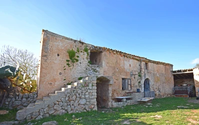 Dom wiejski na Majorce do remontu w Llubi