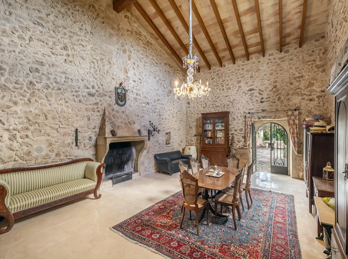 Property with versatile potential and historical charm-16
