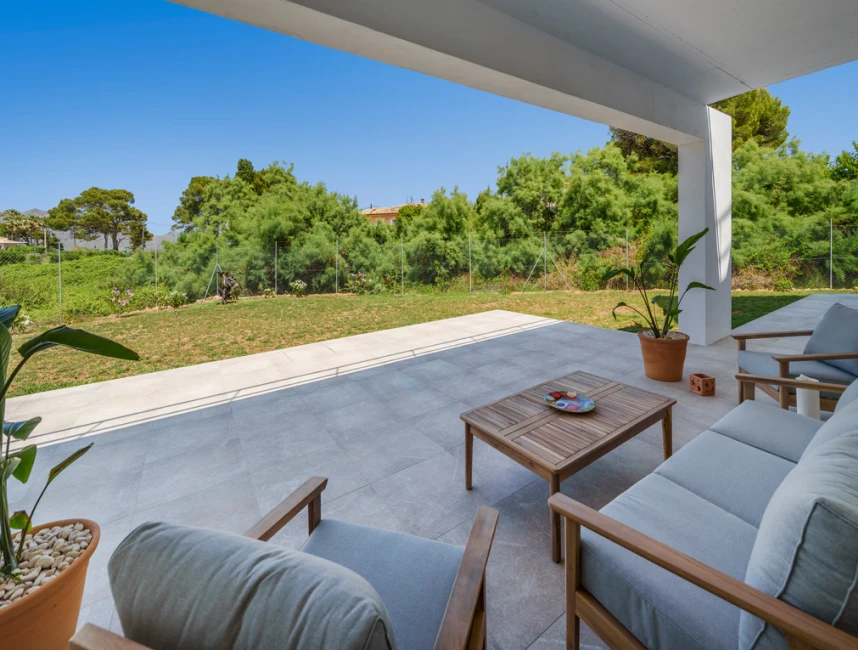 Uitzonderlijke design villa met zeezicht in Puerto Pollensa-22