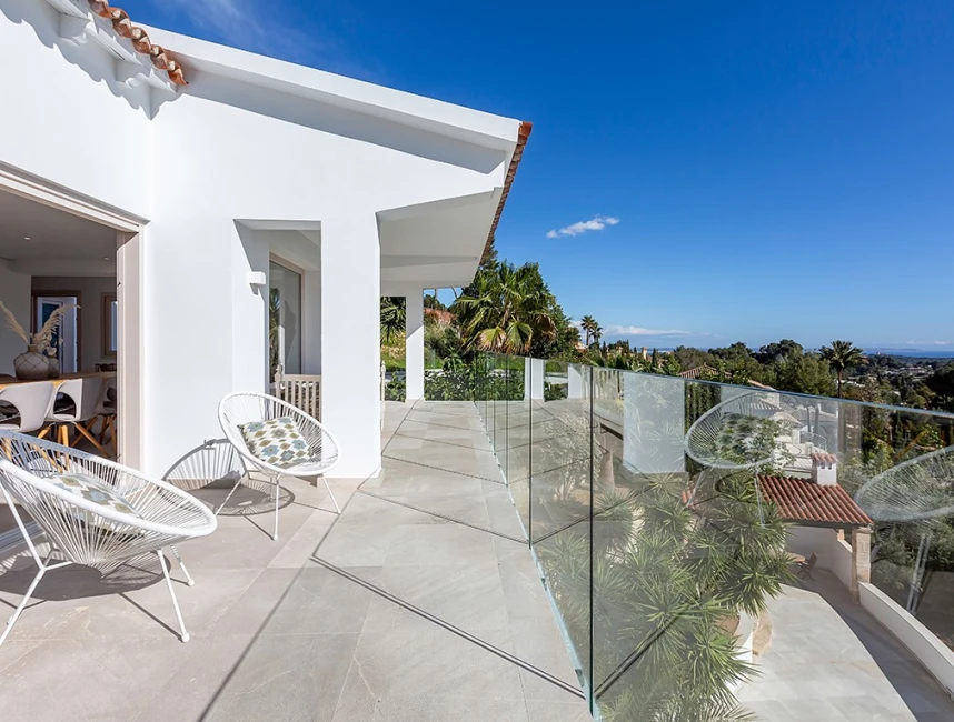 Moderne mediterrane villa met geweldig uitzicht in Son Vida-9