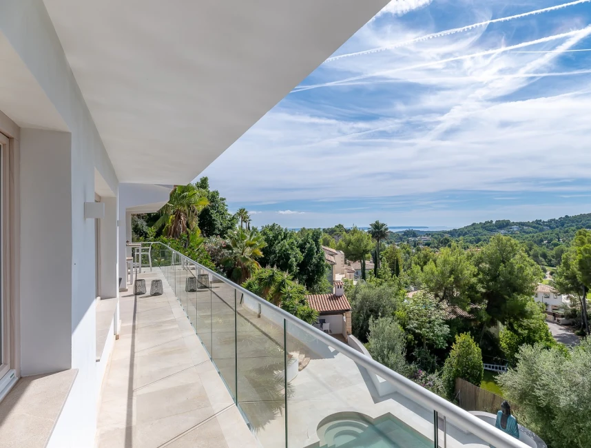 Moderne mediterrane villa met geweldig uitzicht in Son Vida-4