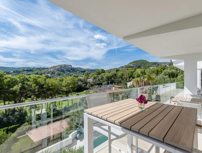 Moderna villa mediterranea con splendida vista-8
