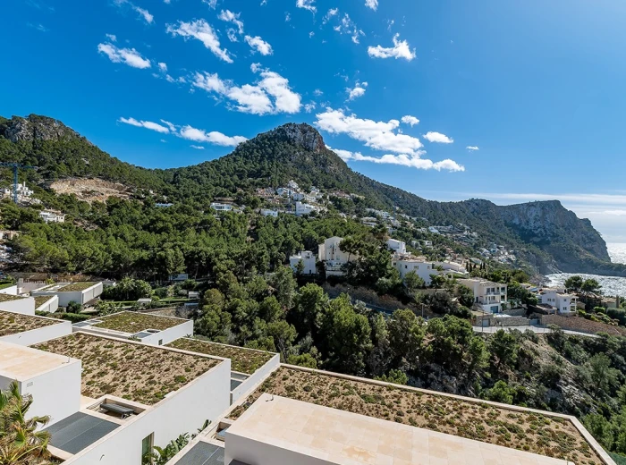 Building plot with partial sea view, Cala Llamp-3