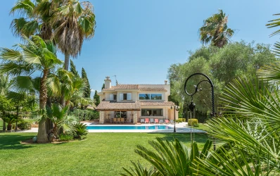 Vakantieverhuur licentie: Spectaculair landhuis in Son Sardina
