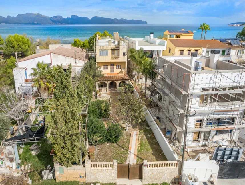 Unique opportunity to own a fantastic seafront property in Alcudia-3