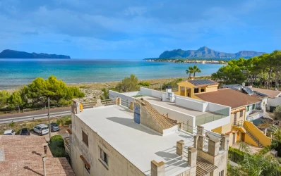 Gran oportunidad de adquirir una fantástica propiedad frente al mar en Alcúdia