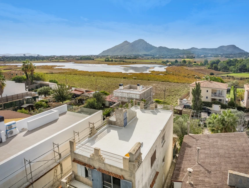 Unique opportunity to own a fantastic seafront property in Alcudia-22