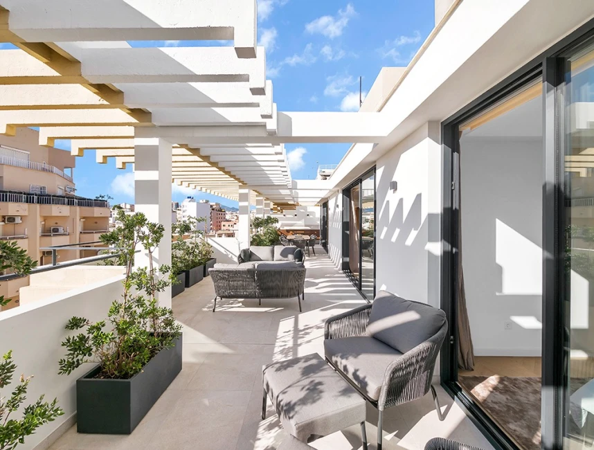 Modern en elegant penthouse in Santa Catalina-12
