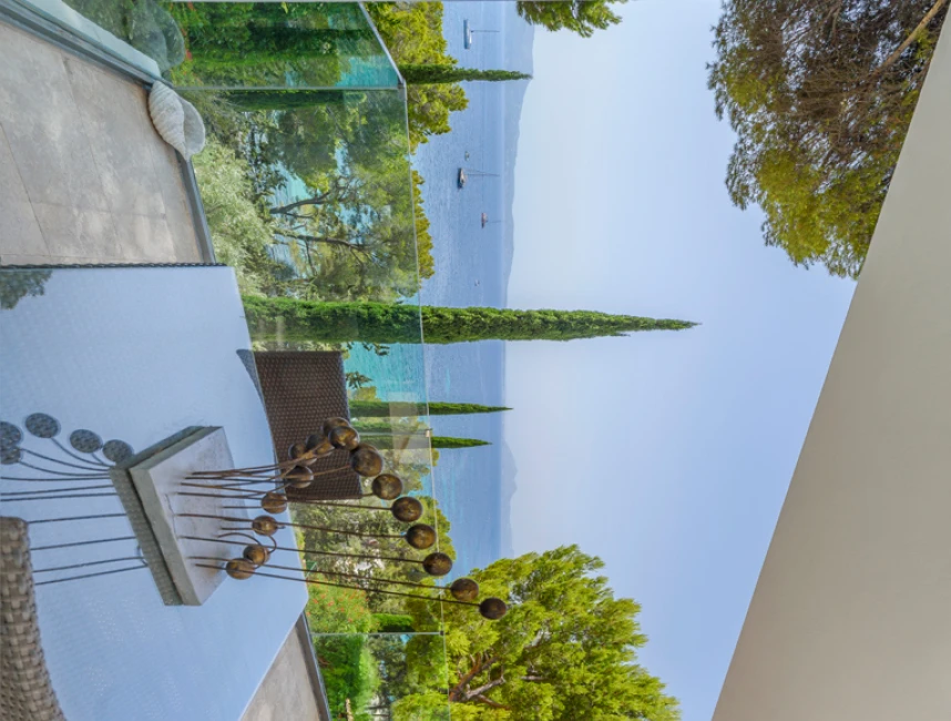 Seizoensverhuur. Luxe villa met uitzicht op het strand in Formentor-18