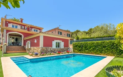 Vacker villa med pool i privilegierat område i Playa de Palma - Mallorca