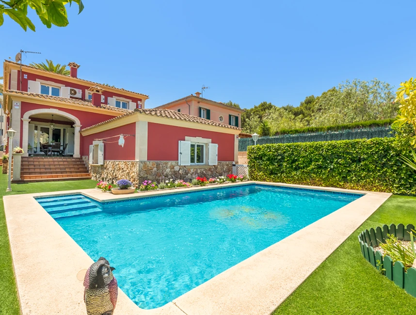 Vacker villa med pool i privilegierat område i Playa de Palma - Mallorca-1