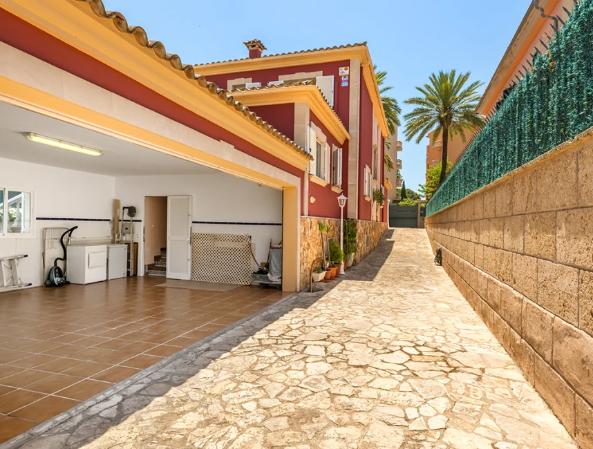 Bella villa con piscina in una zona privilegiata di Playa de Palma - Maiorca-10