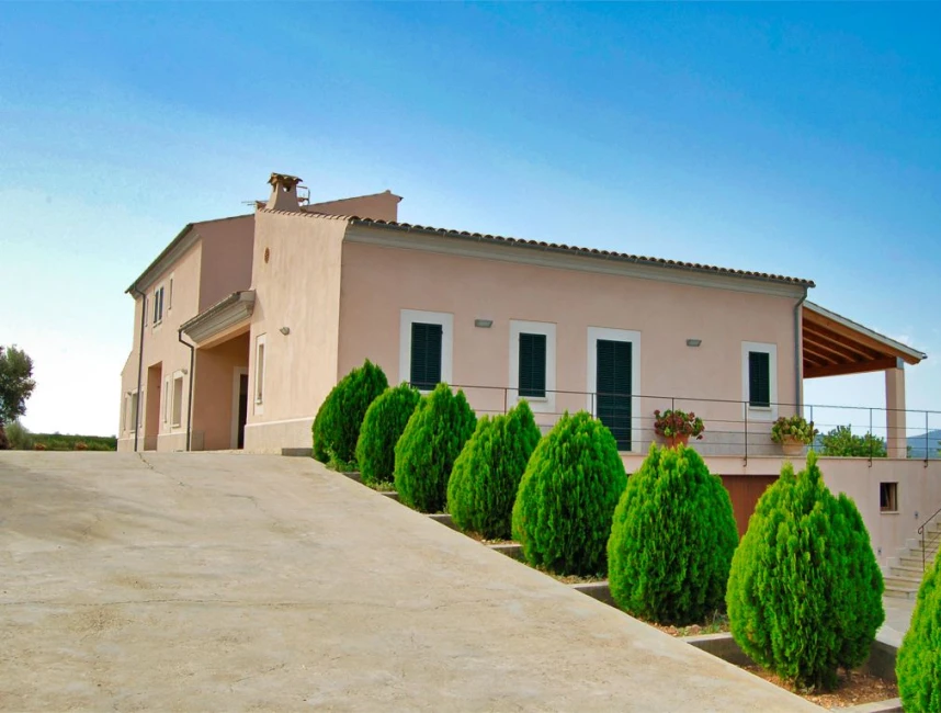 Holiday rental: Excellent country estate with stunning views and holiday rental license in Moscari-15