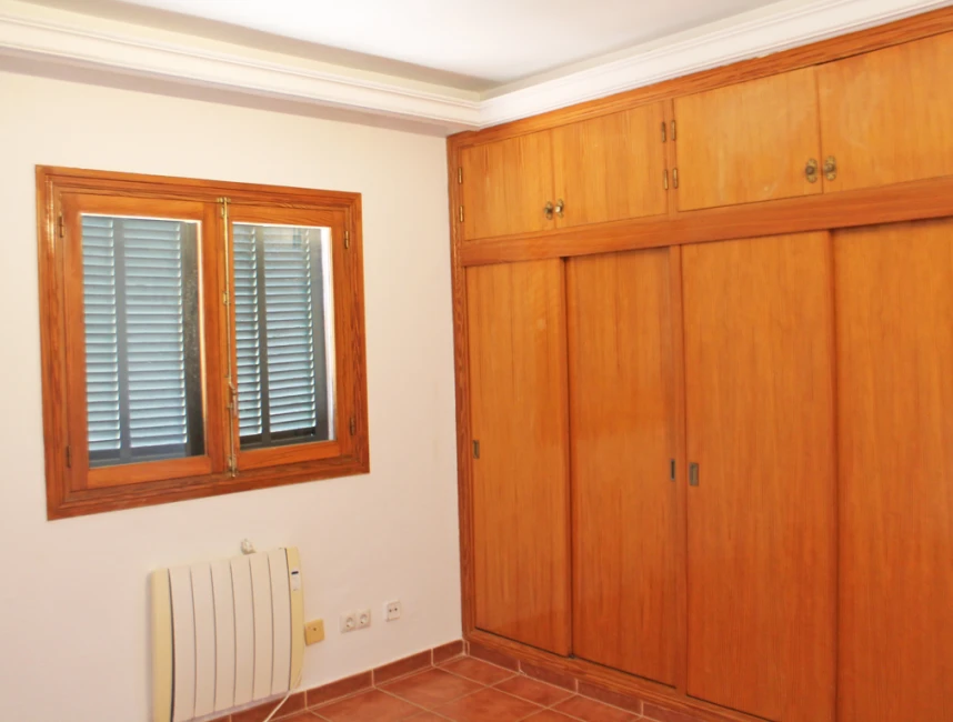 Familyhome in great location with guesthouse-8
