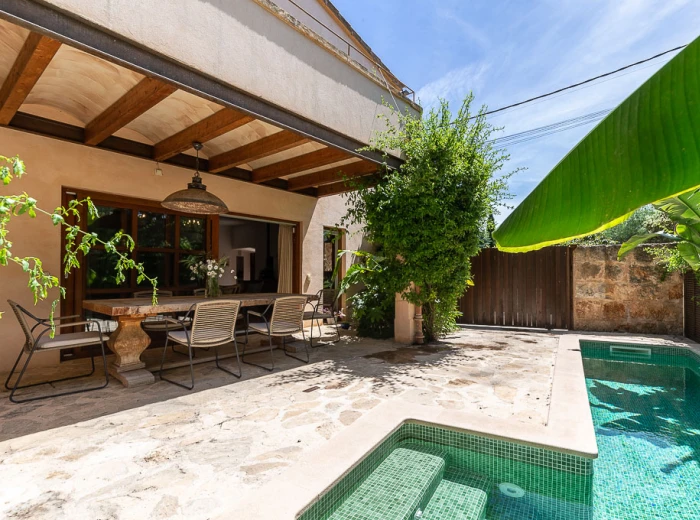 Stunning townhouse with pool in Pina-19