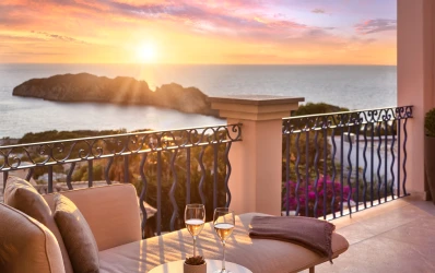 Penthouse premium z zapierającym dech w piersiach widokiem na morze w Nova Santa Ponsa
